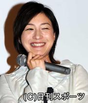 広末涼子は映画「ゼロの焦点」の撮影秘話を笑顔で明かす（撮影・松本俊）