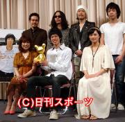 セクハラ発言に悲鳴をあげた堀ちえみ（前列左）（撮影・柴田寛人）