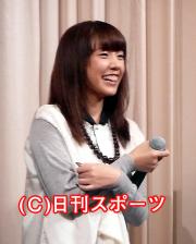 「時をかける少女」の舞台あいさつを行った仲里依紗（撮影・岩田千代巳）