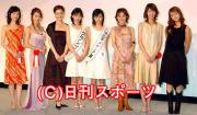 第8回大会で歴代受賞者が勢ぞろい(02年撮影)
