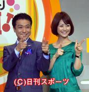 中山秀征と夏目三久アナ(撮影・小谷野俊哉)