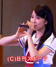 「ファーストラブ」を歌う小野恵令奈(撮影・小谷野俊哉)