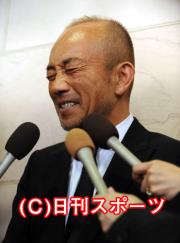 忌野清志郎さんの密葬に参列した竹中直人(撮影・藤田啓輔)