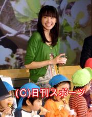 NTT東日本の新CM発表会に出席した新垣結衣(撮影・柴田寛人)