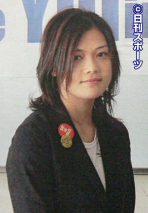 今年いっぱいで活動を休止することが分かったYUI