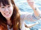 琴美ちゃん、元気にはねるシロギスに笑みがこぼれた