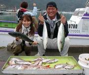 ワサラも含めタイ漁に上機嫌の佐々木夫妻