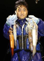 幌武意沖でマイカを好漁した畠間さん