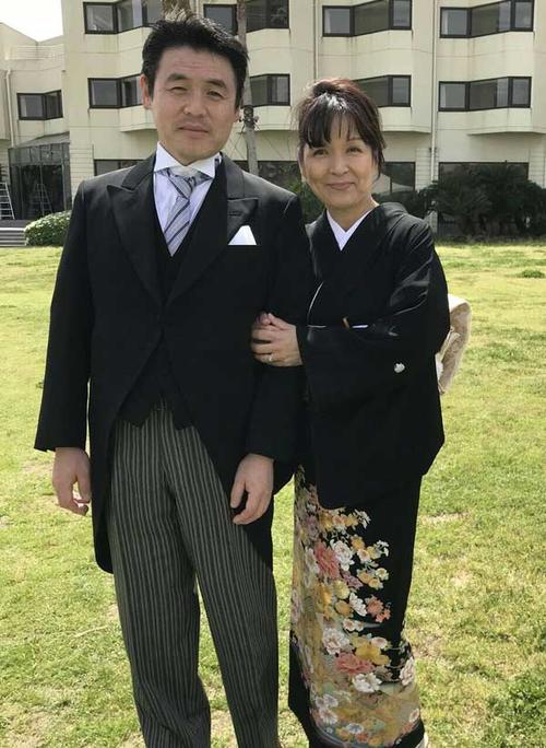 田中京介選手のお父様・護さん（左）とお母様の光恵さん