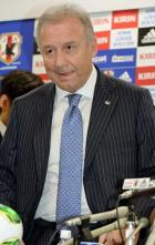 日本代表のメンバーを発表したザッケローニ監督（撮影・たえ見朱実）