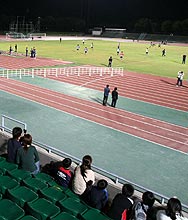 日本代表合宿２日目、スタンドを開放して公開練習を行っている日本代表だが…