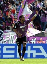 【京都-鹿島】同点ゴールを決めた京都FWディエゴ(撮影・上田博志)
