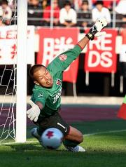 延長PK戦で横浜のシュートを止められなかった浦和GK山岸