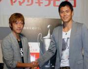 トークバトルを繰り広げた東京ＭＦ羽生（左）と川崎Ｆ・ＧＫ川島