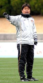 キャプテン制を敷かないプランを明かした手倉森監督