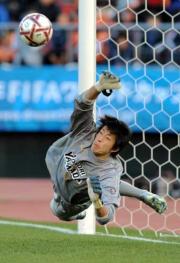 1月の全国高校サッカー準決勝の関大一戦での青森山田GK櫛引