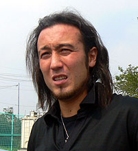 過密日程に疲れを隠せない浦和DF闘莉王(撮影・栗田文人)