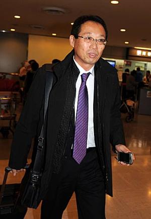 杭州緑城の監督に就任し帰国した岡田氏(撮影・柴田隆二)