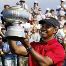アクセンチュア・マッチプレー選手権で優勝したウッズ(AP=共同)
