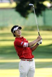 第3ラウンド、1番で第2打を放つ石川遼(共同)