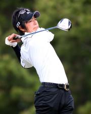 プロアマ戦の9番で第1打を放つ石川遼(撮影・野上伸悟)