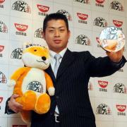 日清食品と2年契約を締結した池田勇太(撮影・山崎哲司)