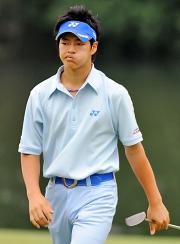 バーディーパットを外しほおをふくらませる石川遼（撮影・下田雄一）