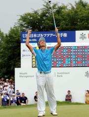 優勝を決めた星野（撮影・下田雄一）