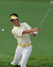 前半を終えて5アンダーで単独首位に立った石川遼(撮影・奥田泰也)