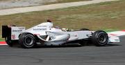 Ｆ１スペインＧＰを走るスーパーアグリ・ホンダの佐藤琢磨（共同）