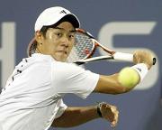 男子シングルス4回戦でデルポトロと対戦する錦織圭(AP=共同)