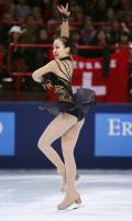真央転倒、初戦は２位／フィギュア - スポーツニュース
