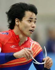 ２回合計で４位に入り、Ｗ杯の代表に内定した清水宏保