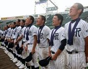 笑顔で甲子園球場にあいさつする全国準Vの常葉学園菊川ナイン