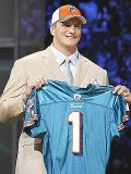 ＮＦＬドラフト会議、Ｊロングが１番指名 - ＮＦＬニュース