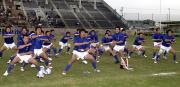 ０２年１月７日、優勝した啓光学園の「ウォー・クライ」