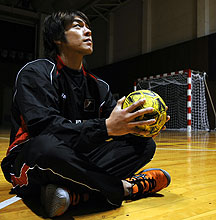 ハンドボール北京五輪アジア予選のやり直しが決まり、物思いにふける宮崎大輔