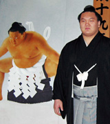 優勝額贈呈式に出席した横綱白鵬（共同）
