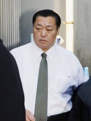 北の湖部屋を出る日本相撲協会の北の湖前理事長（共同）