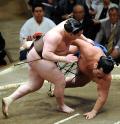 白鵬ら５連勝、朝青龍１敗守る／夏場所 - 大相撲ニュース