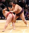 白鵬、雅山１敗で並走／九州場所 - 大相撲ニュース