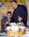 街では朝青龍派が圧勝 - 大相撲ニュース