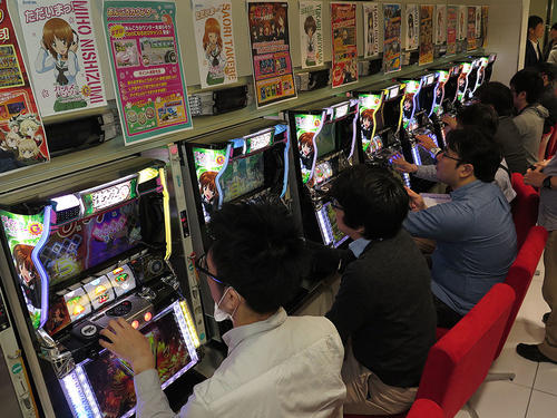 平和が開催した「パチスロ ガールズ＆パンツァーG～これが私の戦車道です！～」の発表会