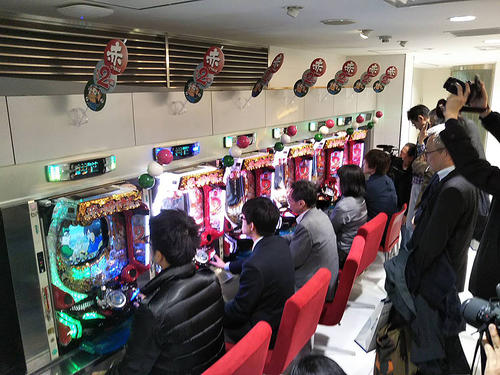 平和が開催した「P真・黄門ちゃま」の内覧会の様子