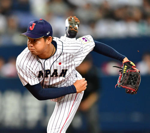 日本対メキシコ　7回に登板する森原康平（撮影・清水貴仁）