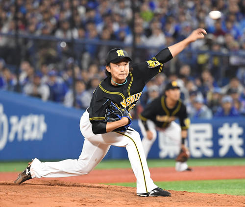 DeNA対阪神 6回から登板した島本(撮影・奥田泰也)