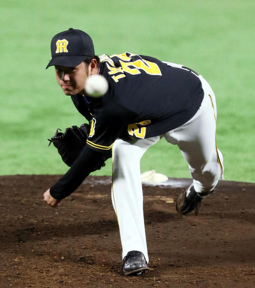 ソフトバンク打線を相手に力投する阪神高橋遥（撮影・栗木一考）