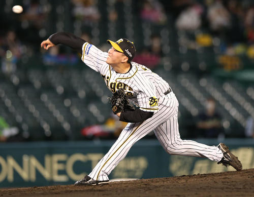 阪神対ヤクルト　2番手で登板の馬場（撮影・上山淳一）