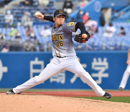 阪神先発の西勇は5回2失点と好投する（撮影・上田博志）