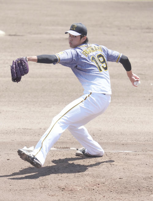 ウエスタンリーグ中日対阪神　1回裏、登板する阪神先発の藤浪（撮影・森本幸一）